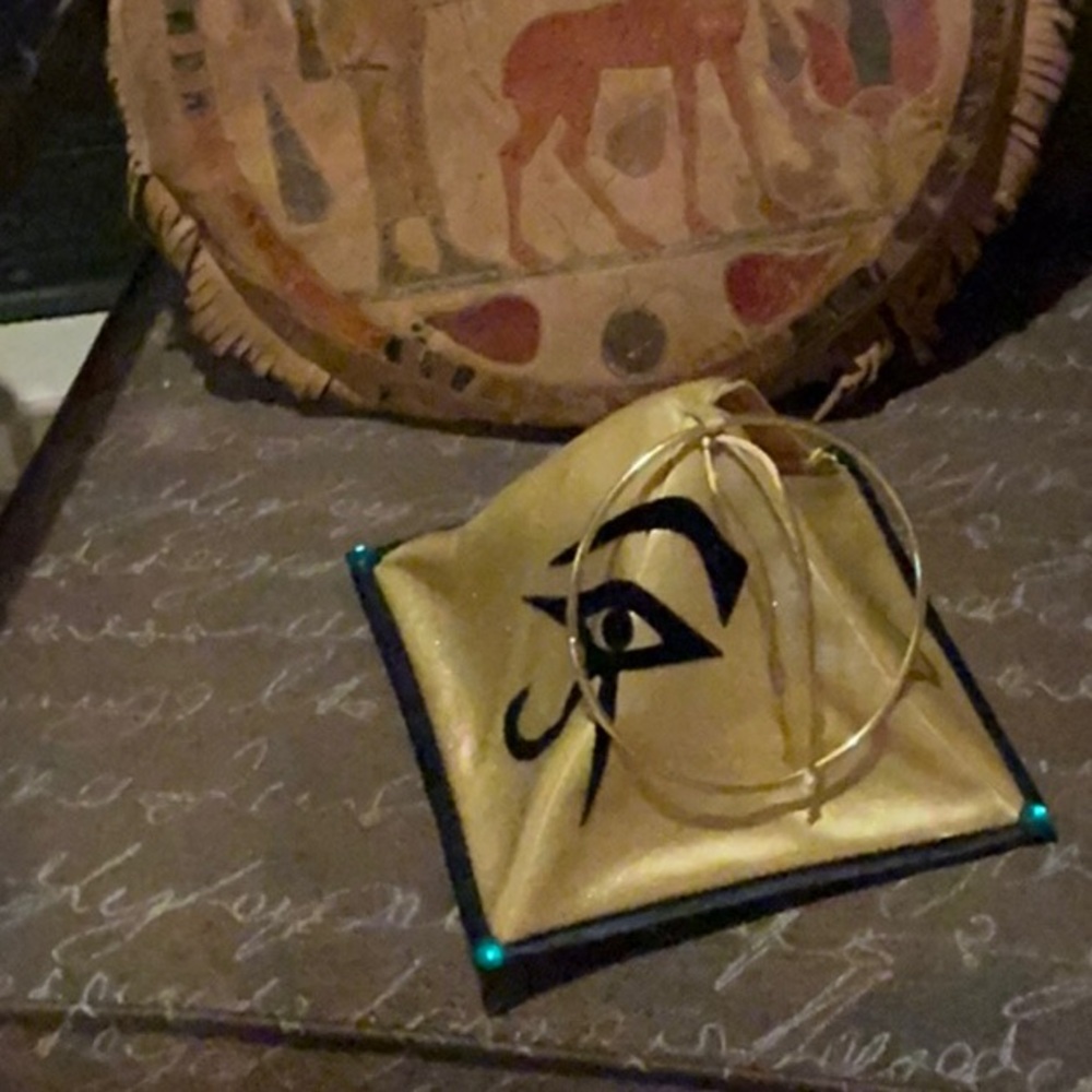 Pyramid Bag